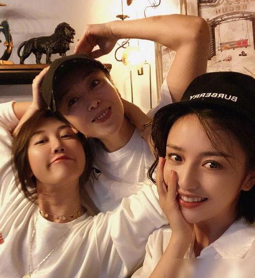 爆料狗仔直播间视频,狗仔直播间爆猛料，独家视频内容大曝光！